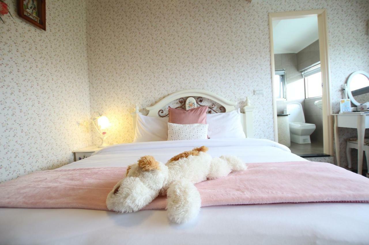 Yilan Pine Villa Homestay Luodong Exterior foto